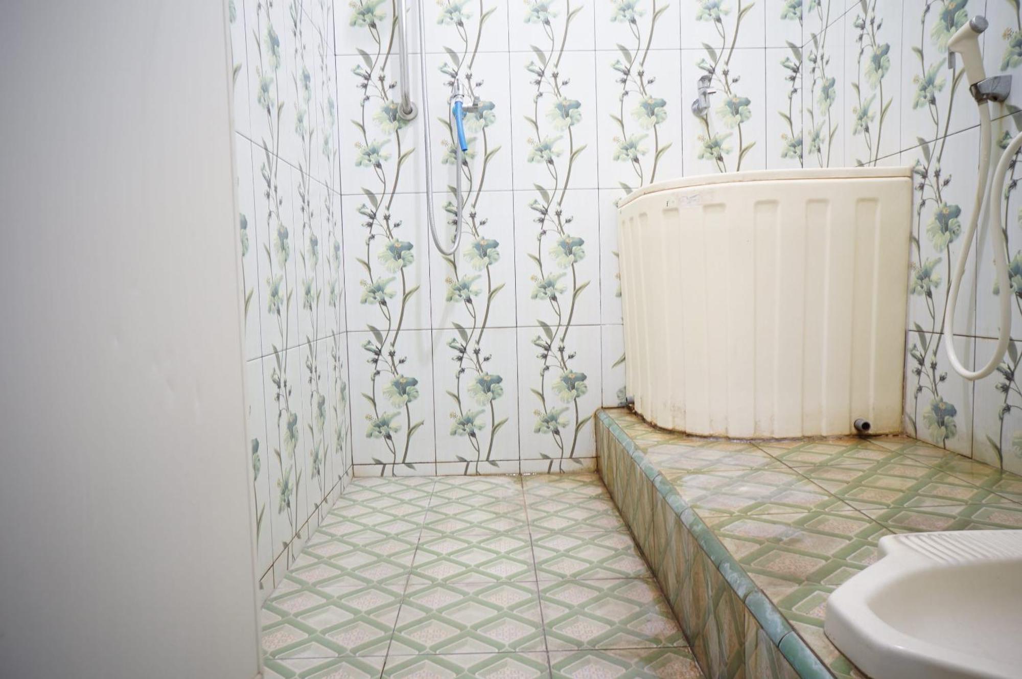Spot On 93423 Kost Berkah Near Kebun Teh Wonosari Hotel Лаванг Екстериор снимка