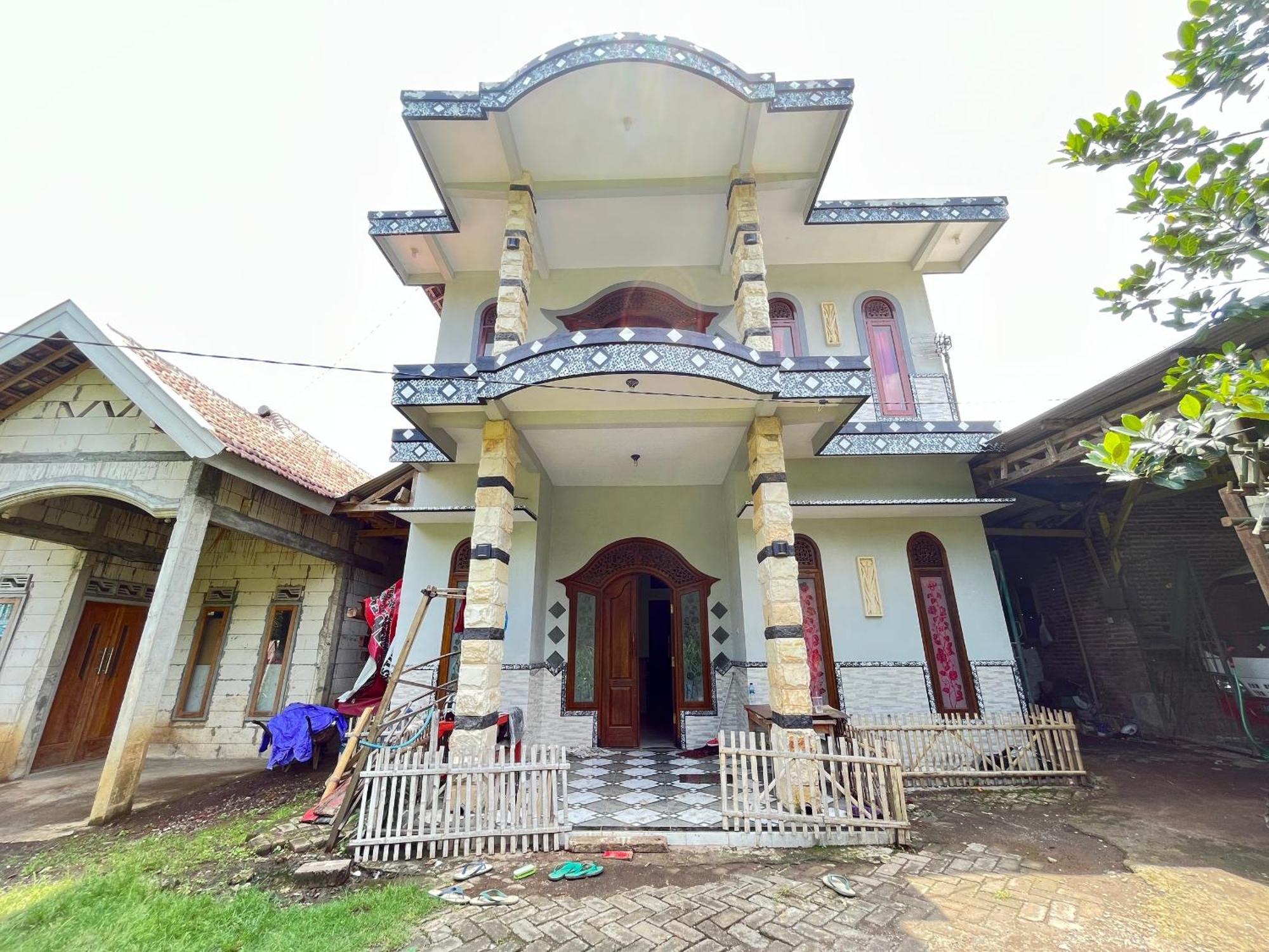 Spot On 93423 Kost Berkah Near Kebun Teh Wonosari Hotel Лаванг Екстериор снимка